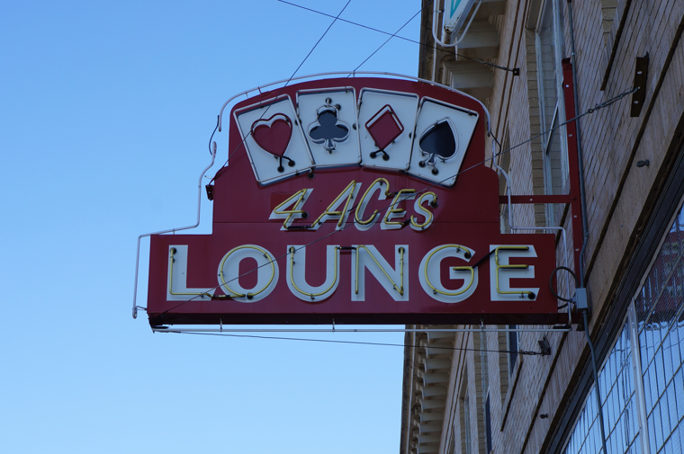 4 Aces Lounge